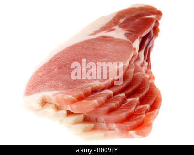 Stapel Oder Stapel Von Frischen Rohen Rohen Backbacon Rashers, No People, Isoliert Auf Weiß Stockfoto