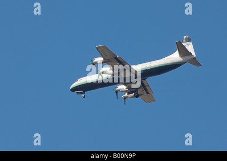 Lockheed L188C Electra G-LOFB von Atlantic Airlines Ltd Naht, @ Robin Hood Flughafen Doncaster landen Stockfoto