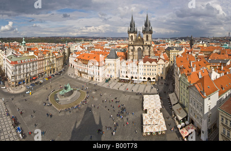 Eine Luftaufnahme von 4 Bild Panorama Stitch auf dem Altstädter Ring in Prag Stockfoto