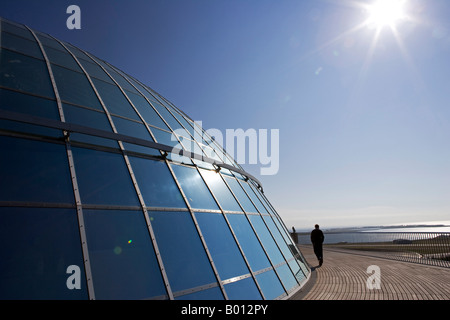 Island, Reykjavik. Die Aussichtsplattform auf dem Gipfel die Perle (Perlan) ist ein Wahrzeichen Gebäude in Reykjavík. Stockfoto