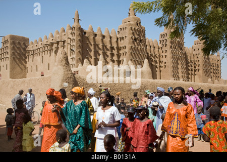 Mali, Djenné. Die große Moschee von Djenné - gebaut auf den Fundamenten einer 13. Jahrhundert Moschee von König Koy Konboro gebaut. Stockfoto