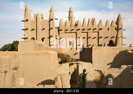 Mali, Sirimou. Die schöne Schlamm gebaut Sudan-Stil Moschee am Sirimou, ein Bozo-Dorf auf einer Insel unweit von Djenné. Stockfoto