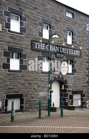 Oban Distillery ist eine Whisky-Destillerie in der schottischen Westküste Port von Oban. Stockfoto