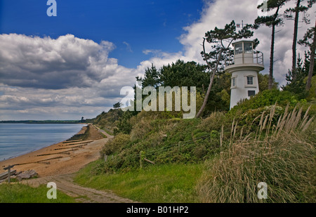 Leuchtturm und Küste, Lepe, Hampshire, England Stockfoto