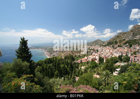 Blick vom das griechische Theater in Taormina Sizilien Italien Stockfoto