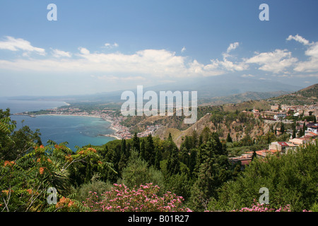 Blick vom das griechische Theater in Taormina Sizilien Italien Stockfoto
