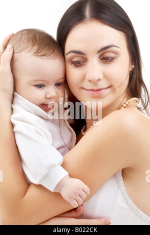 Bild der glückliche Mutter mit Baby auf weiß Stockfoto