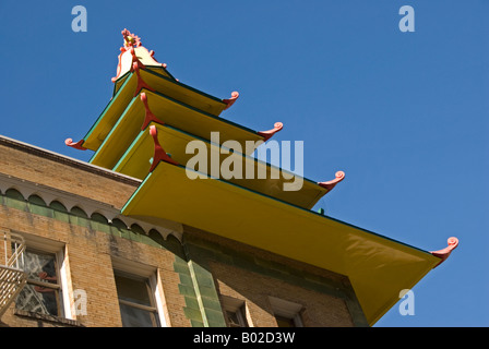 Architektonische Details eines Gebäudes in Chinatown San Francisco Stockfoto