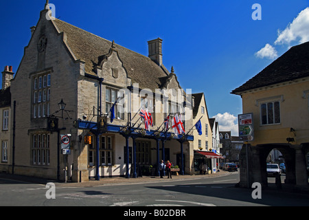 Das Snooty Fox Hotel in Marktplatz Tetbury Gloucestershire UK Stockfoto