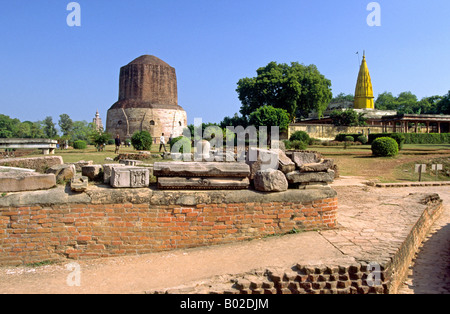 Indien Uttar Pradesh Varanasi Sarnath Dhamekh Stupa 500AD auf der Stelle, wo Buddha seine erste Predigt Stockfoto