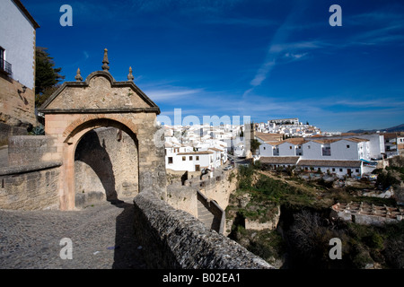 Puente Viejo alte Brücke arabischen Brücke und Iglesia de Nuestro Padre Jesus Ronda Andalusien Provinz Malaga Spanien Stockfoto