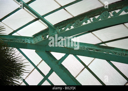 Inneren des Wintergarten, die königlichen Gewächshäuser von Laeken, Brüssel, Belgien - Architekten Alphonse Balat Stockfoto