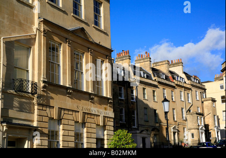 Reihenhaus, wohnen, St James Square, in der Stadt Bath, Somerset, England Stockfoto