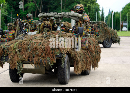 Recce oder Scout Team der belgischen Armee in ihren VW Iltis Jeeps in Aktion. Stockfoto