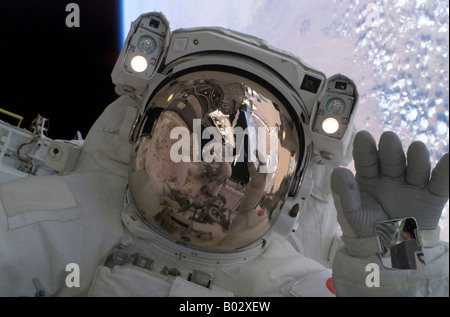Astronaut Extravehicular Activity an. Stockfoto