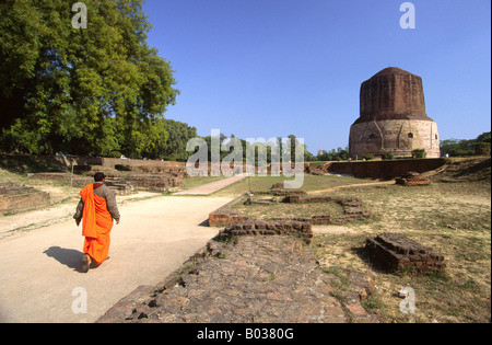 Indien Uttar Pradesh Varanasi Sarnath Dhamekh Stupa 500AD auf der Stelle, wo Buddha seine erste Predigt Stockfoto