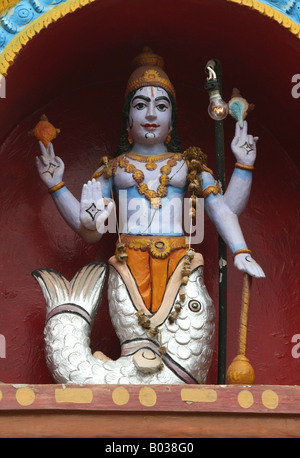 Statue am Hindu-Tempel von Matsya Avatar oder Fisch Inkarnation ist das erste von zehn Nelken von den hinduistischen Gott Lord Vishnu, Indien Stockfoto