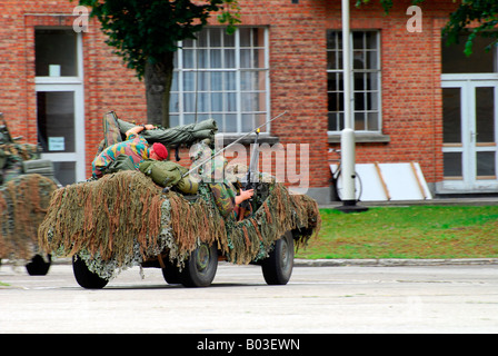 Recce oder Scout Team der belgischen Armee während einer Trainingseinheit Stockfoto