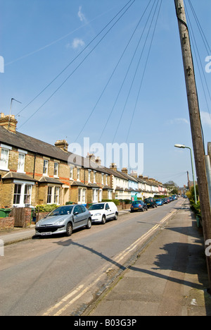 Eine Reihe von terrassenförmig angelegten Bungalows in Juxon Straße, Jericho, Oxford, England Stockfoto