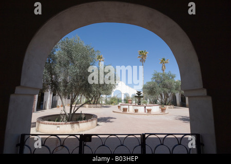 Hof der Mission San Xavier del Bac Tucson Arizona USA Stockfoto