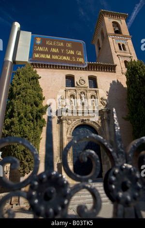 Iglesia de Santa Ana und San Gil, 16. Jahrhundert, ein nationales Denkmal in Albaicín Viertel - ein UNESCO-Weltkulturerbe Stockfoto