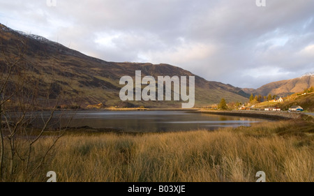 Am frühen Abendlicht über Loch Duich Inverinate Scotland UK Stockfoto