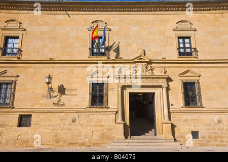 Fassade des Parador de Ubeda in Plaza de Vazquez de Molina, Stadt Ubeda, UNESCO World Heritage Site, Provinz Jaen, Andalusien Stockfoto