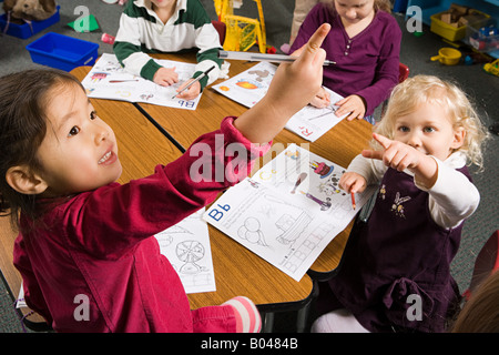 Kinder in einer Lektion Stockfoto