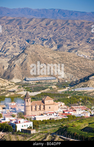 Stadt von Huecija in den Ausläufern der Sierra Nevada, Parque Natural de Sierra Nevada, Provinz Almeria, Andalusien (Andalucia) Stockfoto