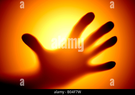 abstrakte unscharfen Blick auf geisterhafte Hand ausstrecken Stockfoto