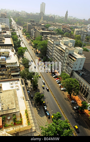 Mumbai-Verkehr und Stadt Churchgate Skyline um Veer Nariman Road Indien Stockfoto