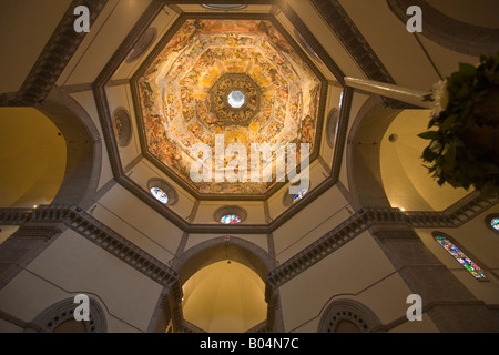 Die Kuppel und detaillierte Gemälde auf der Kuppel von Florenz Duomo (Kathedrale), Florenz, ein UNESCO-Weltkulturerbe Stockfoto