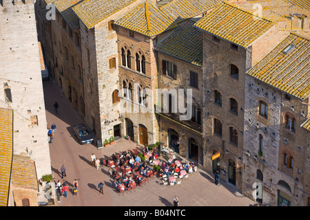 Piazza della Cisterna von Torre Grossa, gesehen in der historischen Altstadt von San Gimignano, ein UNESCO-Weltkulturerbe Stockfoto