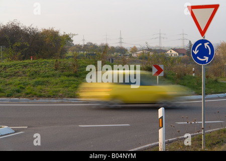 Deutschland-Baden-Württemberg-Kreisverkehr zwischen Notzingen und Lindorf Stockfoto