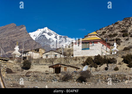 TIBETISCHE buddhistische Tempel STUPA in NAWAL NGAWAL auf der um ANNAPURNA TREK ANNAPURNA CONSERVATION AREA NEPAL Stockfoto