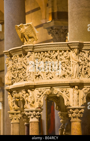 Kanzel in der Pisa-Duomo (Kathedrale), ein UNESCO-Weltkulturerbe, Stadt Pisa, Provinz Pisa, Toskana. Stockfoto