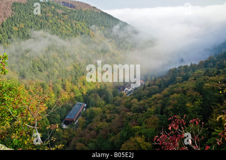 Blick vom Ilsesteins auf das Tal von Ilse, Deutschland, Sachsen-Anhalt, Ilsenburg Stockfoto