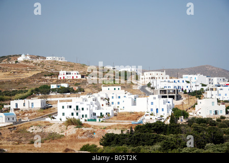 Ansicht des griechischen Dorf außerhalb von Naoussa, Insel Paros, Griechenland Stockfoto