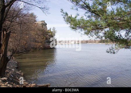 Ausgehungert Rock State Park. Illinois River. Stockfoto