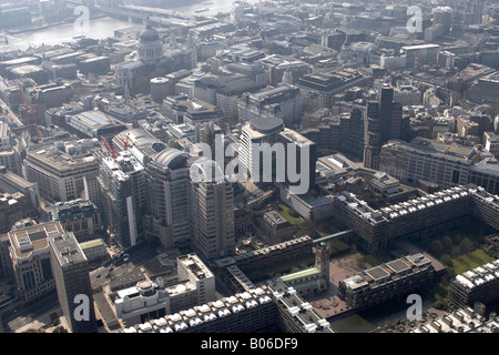 Südlich von St. Pauls Kathedrale 88 Holz Straße Richard Rogers Barbican Estate City von London London EG4 England UK High Luftbild Stockfoto