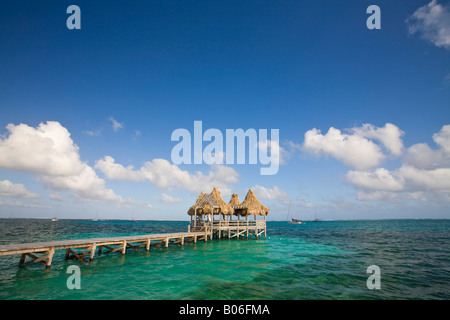 Belize, Caye Ambergris Caye, San Pedro, Ramons Village Resort Pier Stockfoto