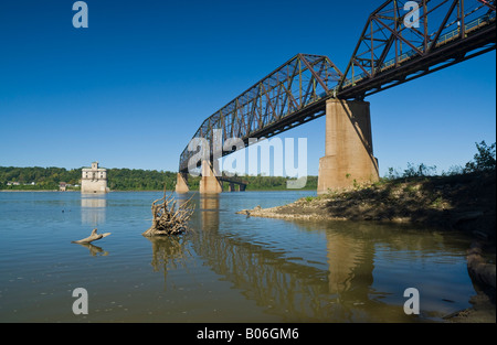 USA, Illinois-Missouri, nr St, Louis, Route 66, Kette der Felsen-Brücke über den Mississippi River Stockfoto