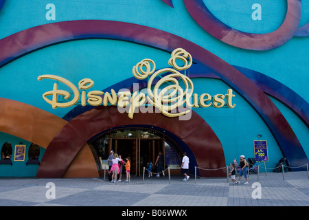 Disney Quest Virtual Reality und interaktive Theme Park Gebäude in Downtown Disney Marketplace in Orlando Florida USA Stockfoto