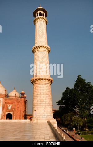 Agra: Taj Mahal Mausoleum: Minarett Stockfoto