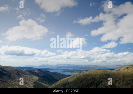 Auf der Suche nach Lismore und Mull von Munro Beinn Sgulaird über Glen Crerans zwischen Oban und Glen Coe Schottland UK Stockfoto