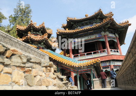 Huazhongyou, ein Spaziergang durch ein Bild Blättern im Sommerpalast oder Garten kultiviert Harmonie (Yiheyuan) Peking, China Stockfoto