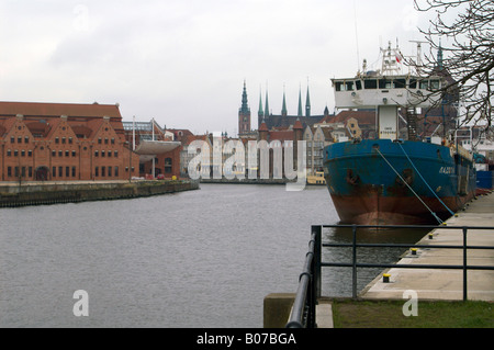 Anzeigen von Stara (Fluss) Mottlau in Richtung Zentrum von Gdansk (Danzig), Polen. Stockfoto