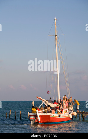 Belize, Caye Caulker, Segelboot Stockfoto