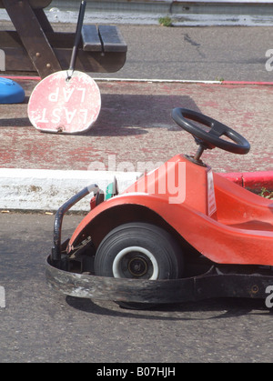 Go Kart-Rennbahn mit Autos Stockfoto