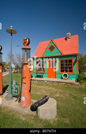 USA, Missouri, Route 66, in der Nähe von Karthago, "Red Oak II", gerettet Route 66 Artefakte Stockfoto